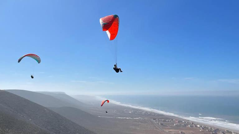 Site de parapente daglou hill colline au maroc lors des stages kymaya parapente 1