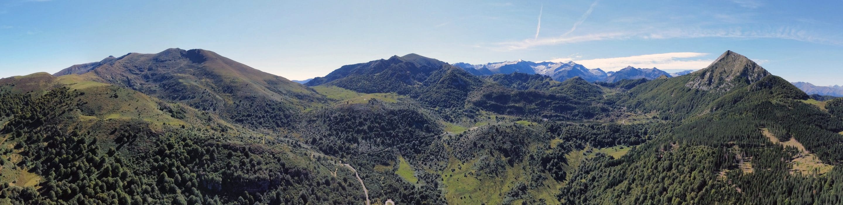 Vue aérienne du Port de Lers, site de parapente en Ariège avec des paysages exceptionnels.
