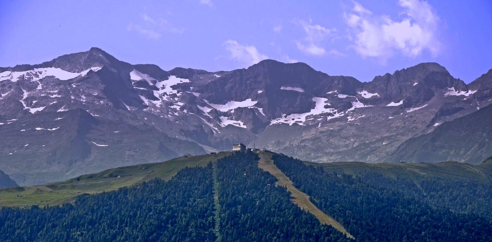 Décollage parapente de Superbagnères à Luchon